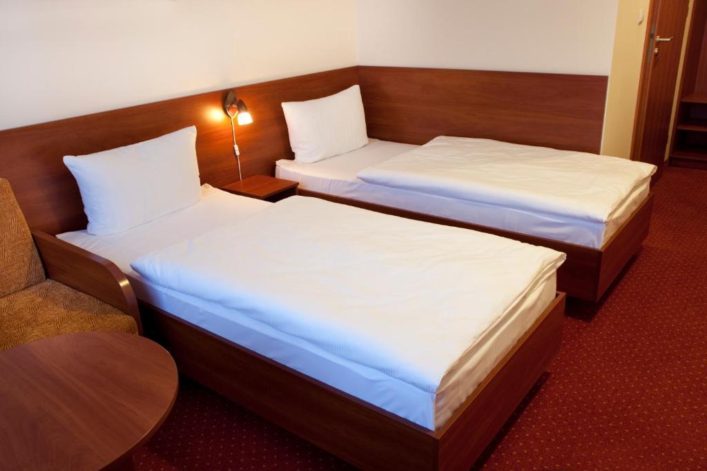 Hotel Podróżnik Koszuty Quarto foto